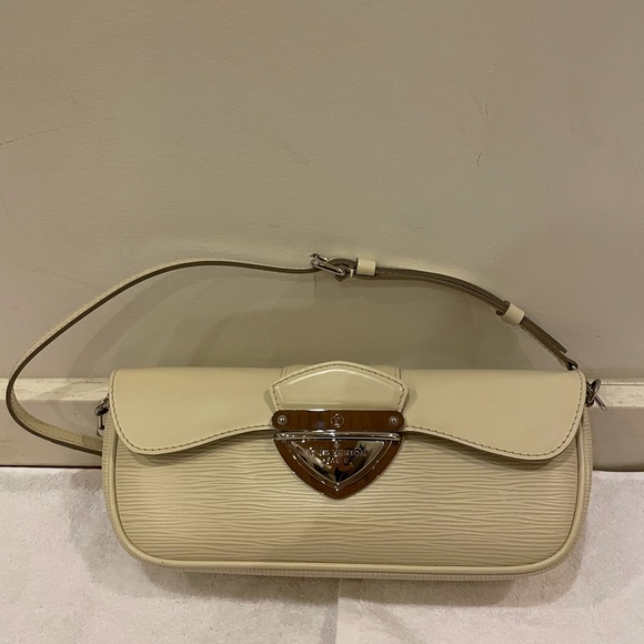 Louis Vuitton Montaigne Clutch Epi Leather White - Picture 2 of 10